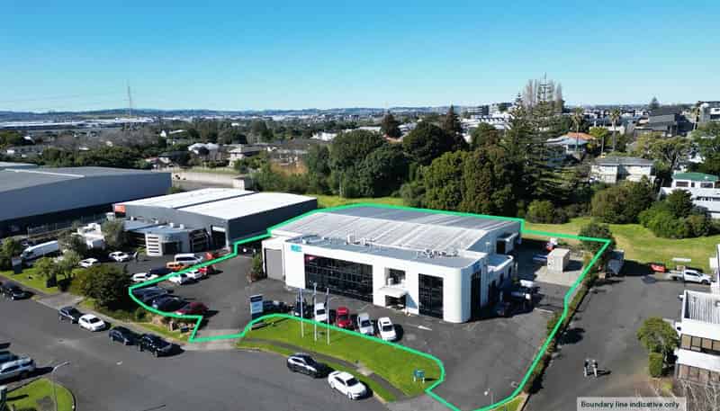  8 George Bourke Drive, Mount Wellington