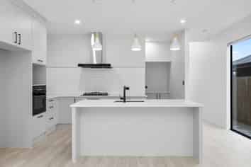 21B Akakura Terrace, Glenview