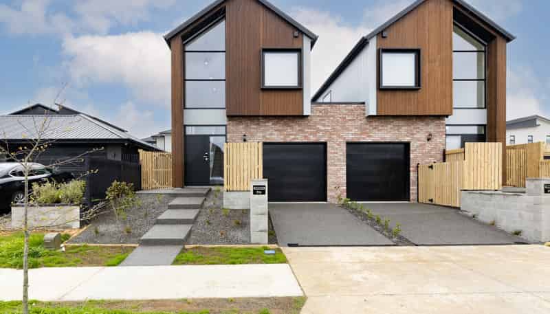 21B Akakura Terrace, Glenview