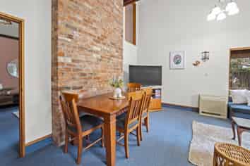 30 Farm Road, Allenton