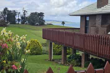 61 Tinico Road, Kaka Point