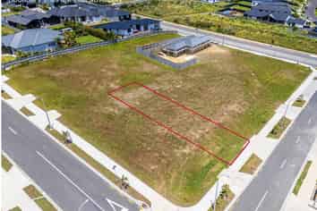 9 Kowaitau Avenue, Beachlands