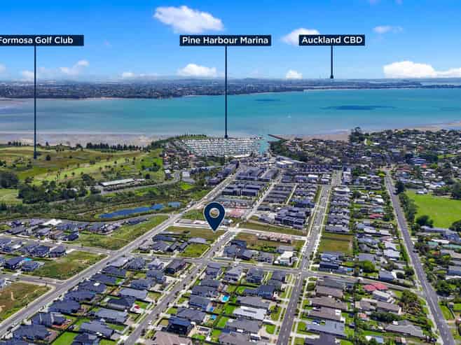 9 Kowaitau Avenue, Beachlands