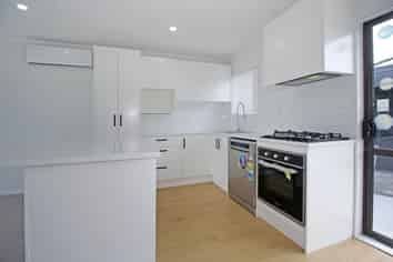 3/114 Finlayson Avenue, Clendon Park