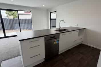 2 Johns Road, Belfast