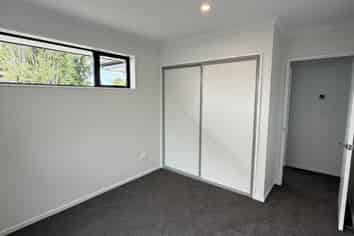 2 Johns Road, Belfast