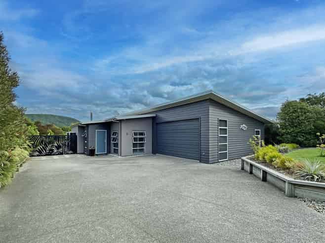 123 Lisland Drive, Kinloch