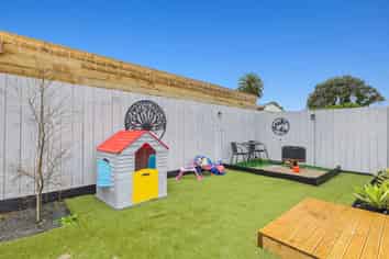 2/7 Gambare Place, Wattle Downs