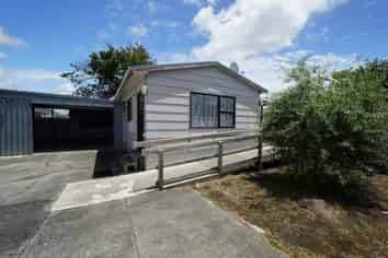 Manawatu / Whanganui - Address withheld