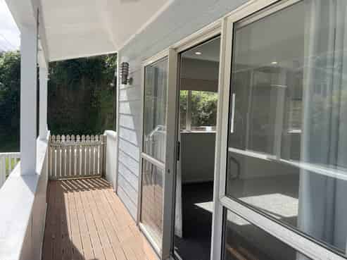 2/297 Ohiro Road , Brooklyn