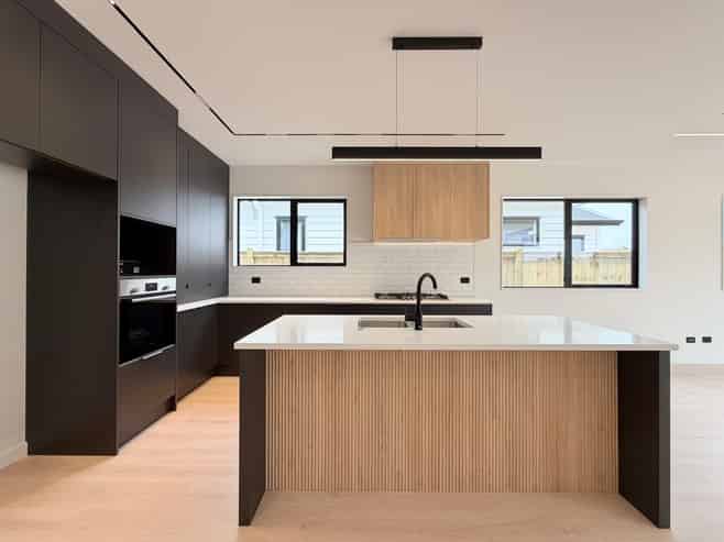 386 Te Taruna Drive, Milldale