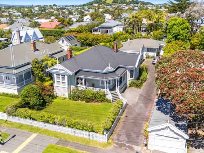 20 Russell Street, Devonport