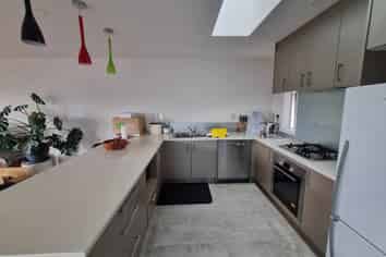 6b Binsted Road, New Lynn