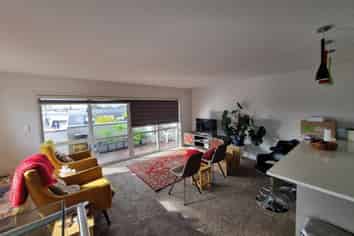 6b Binsted Road, New Lynn