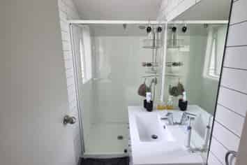 6b Binsted Road, New Lynn