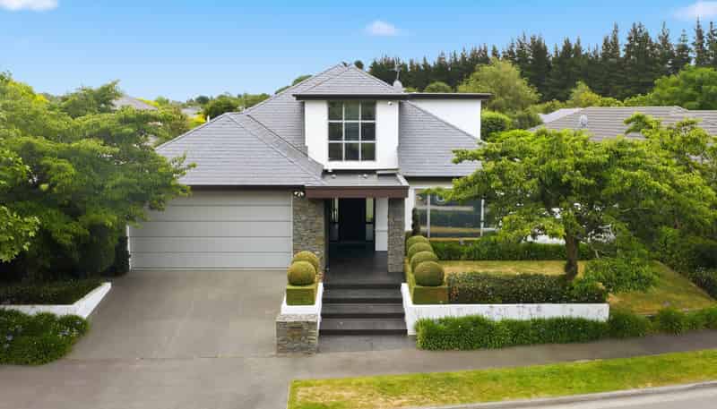 43 Birkdale Drive, Shirley