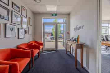 Exclusive Use Commercial Premise in Three Parks