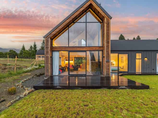 50 Luge Loop, Castle Hill