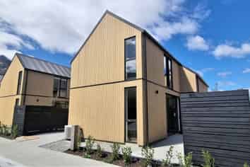 10 Boulder Lane, Jacks Point