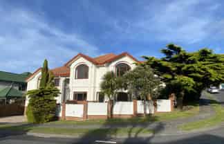 27 Amesbury Drive, Churton Park