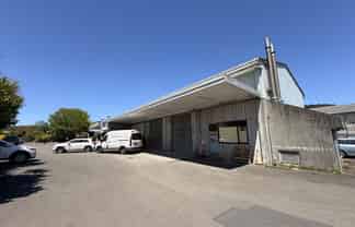 Drive-Through Warehouse with Offices & Yard availa
