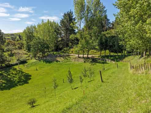 143 Ballantyne Road, Poraiti