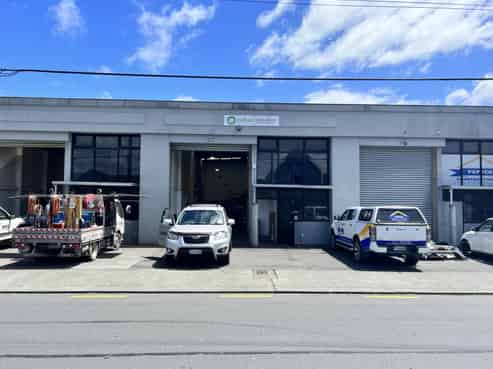 Vacant Warehouse on Nelson Street