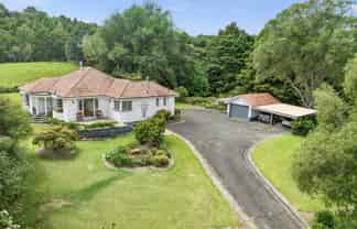 6760 State Highway 1, Pakaraka