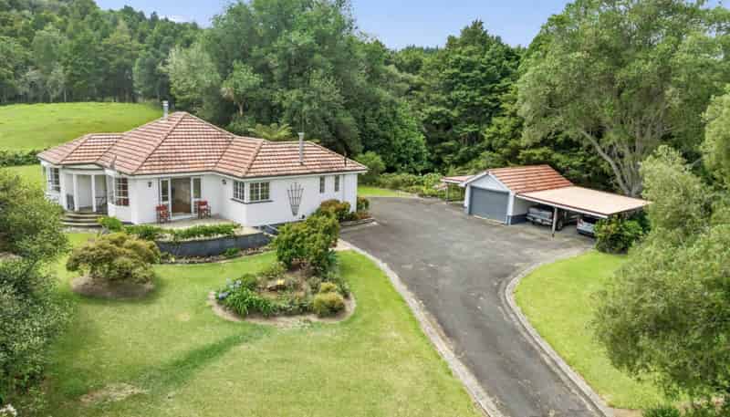 6760 State Highway 1, Pakaraka