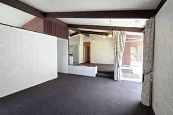 133 Great North Road, Otamatea