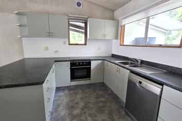 133 Great North Road, Otamatea