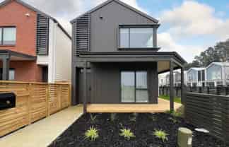 16 Yellow Pear Lane, Karaka