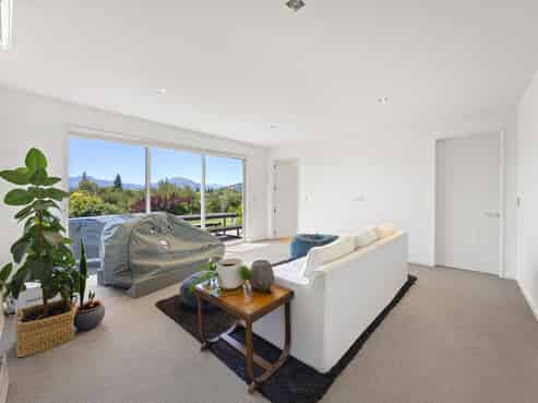 60 West Meadows Drive, Wanaka