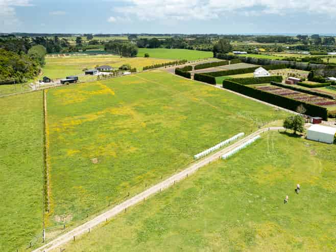 202 Kairau Road East, Brixton