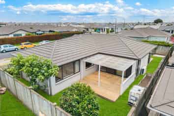 6 Biplane Street, Takanini