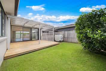 6 Biplane Street, Takanini