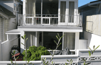 89 Queens Drive, Lyall Bay