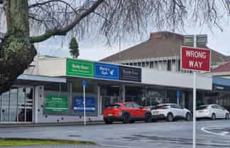 Retail/office space 125sqm 