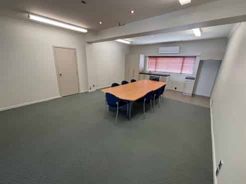 Versatile, Self-Contained Commercial Unit in a Prime Kapiti Location