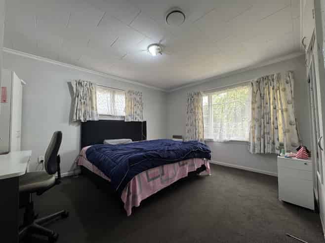 14 McGregors Road, Bromley