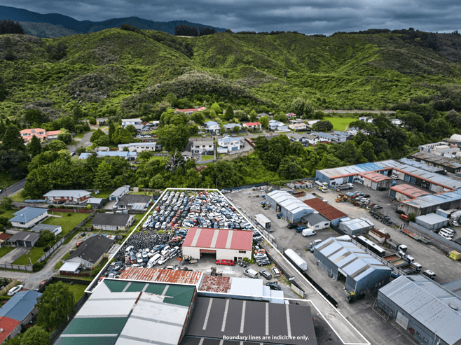 Versatile Yard and Workshop 