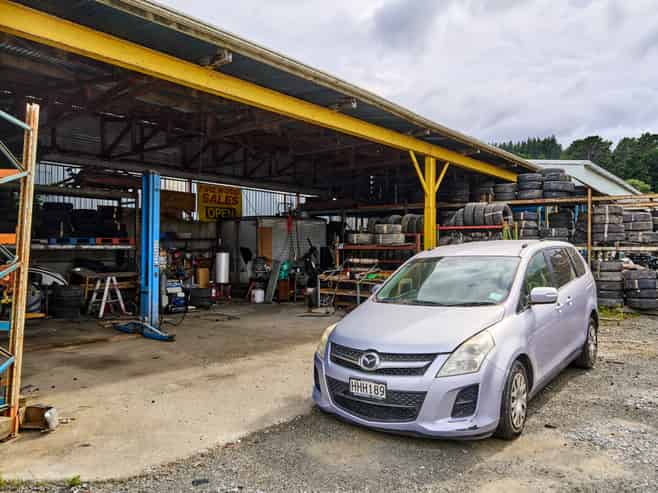 Versatile Yard and Workshop 