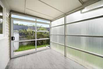 17 Sillary Street, Hamilton East