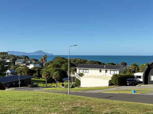42 Taranga Road, Langs Beach