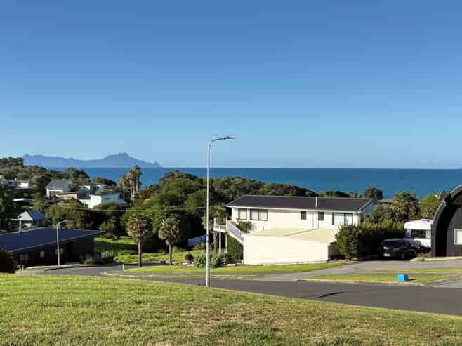 42 Taranga Road, Langs Beach