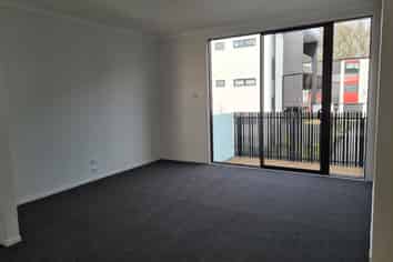 8/182 London Street, Hamilton Central