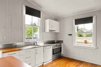 10 Carnarvon Street, Gisborne