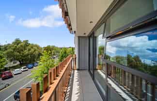 501/24 Library Lane, Albany