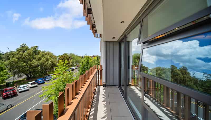 501/24 Library Lane, Albany