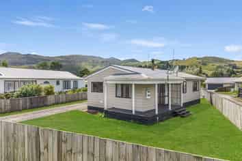 25 Thames Road, Paeroa